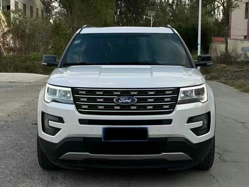 青岛15年福特探险者1