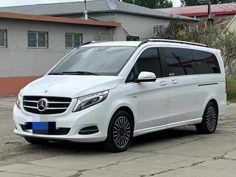 青岛18年奔驰V3
