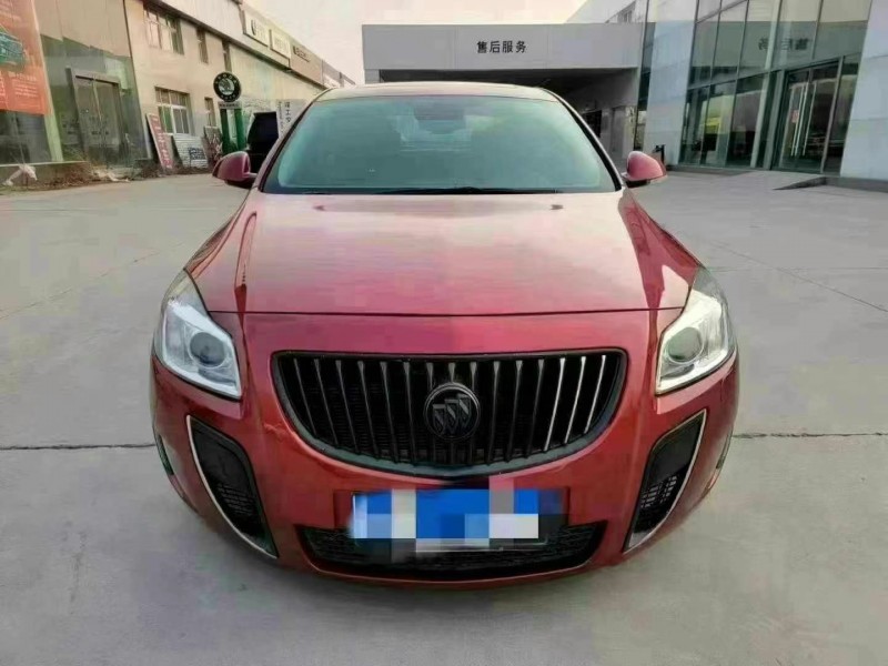 青岛12年别克君威1