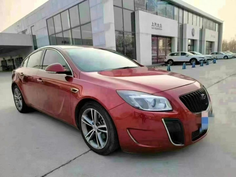 青岛12年别克君威3