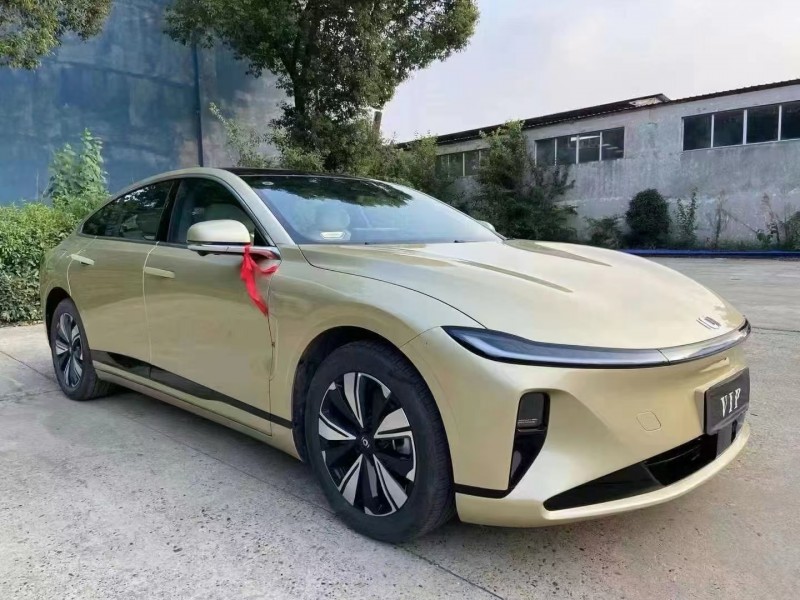 襄陽24年長安汽車啟源3