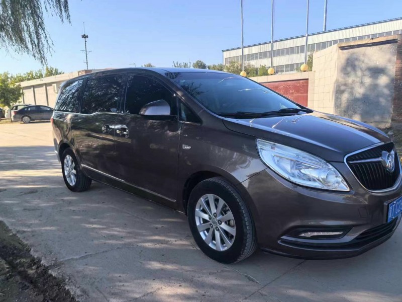 保定19年别克GL83