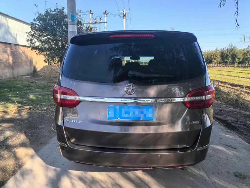 保定19年别克GL89