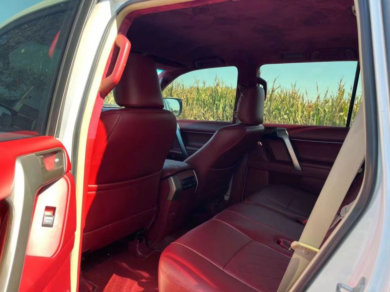 保定12年丰田普拉多7