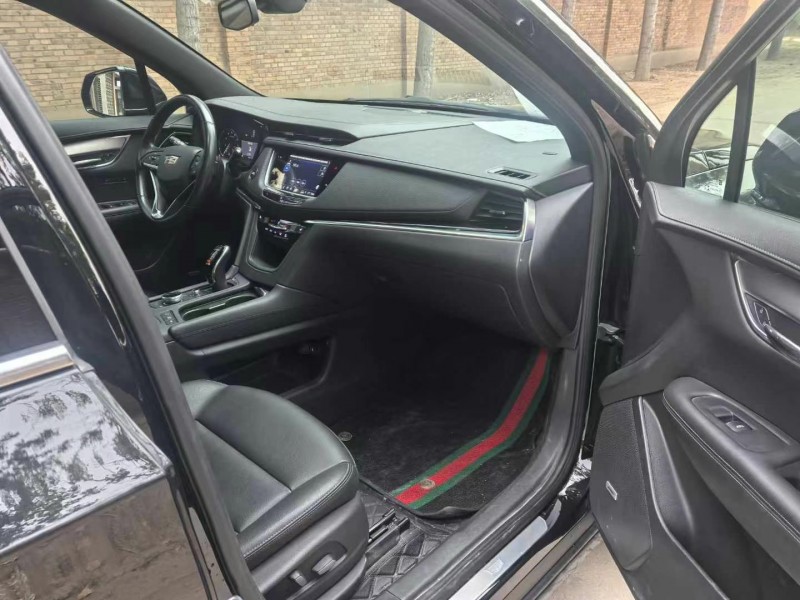 保定21年凯迪拉克XT65