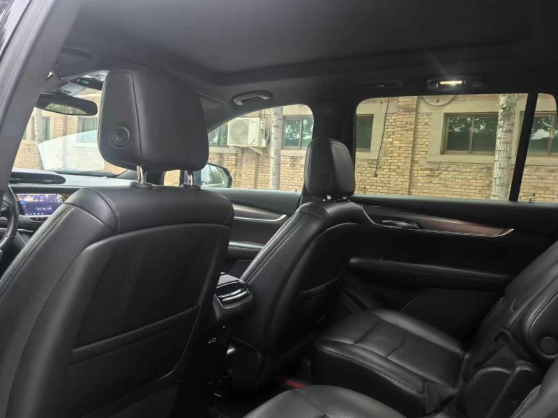 保定21年凯迪拉克XT66