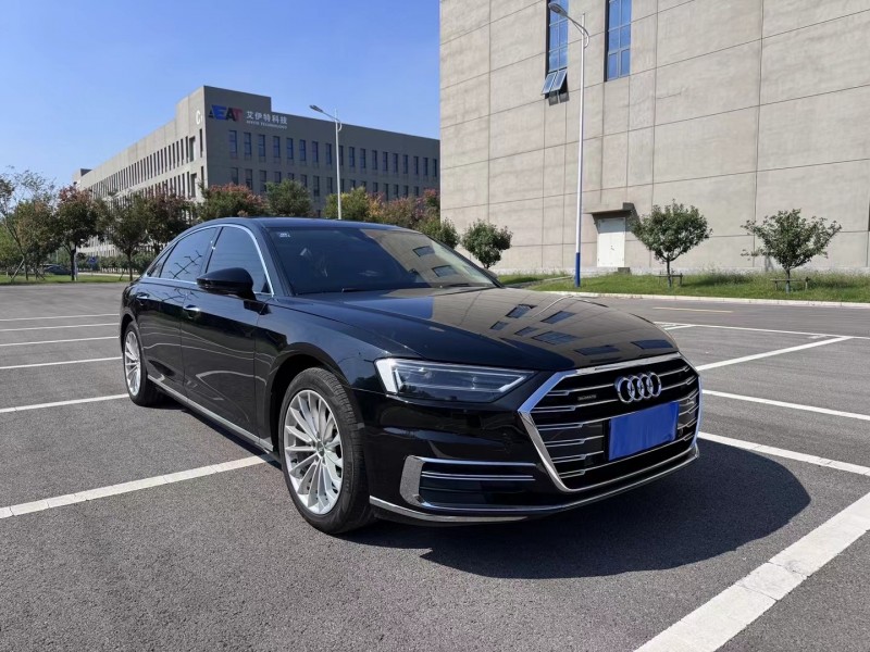 徐州19年奥迪A8L2
