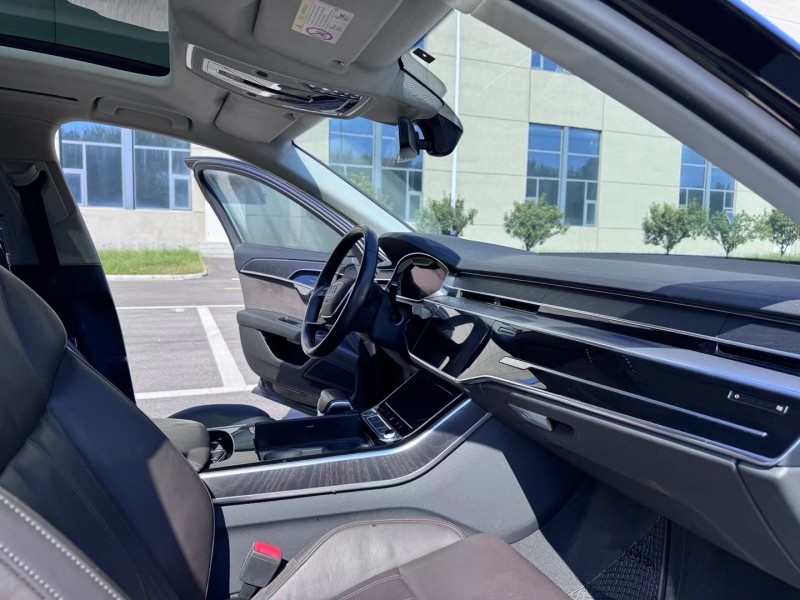 徐州19年奥迪A8L5