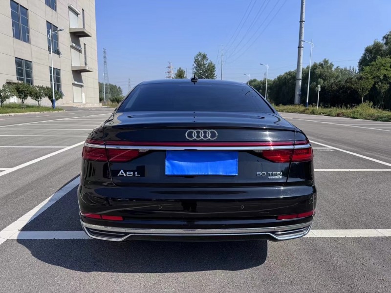 徐州19年奥迪A8L9