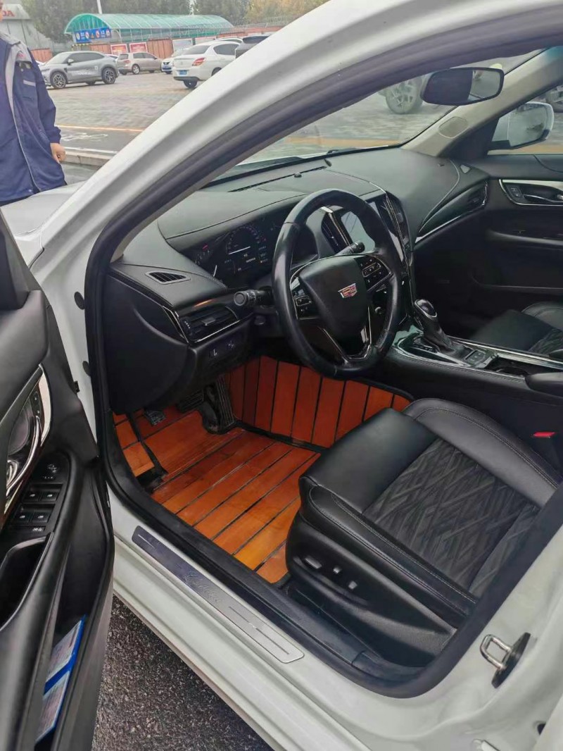 保定17年凯迪拉克ATS5