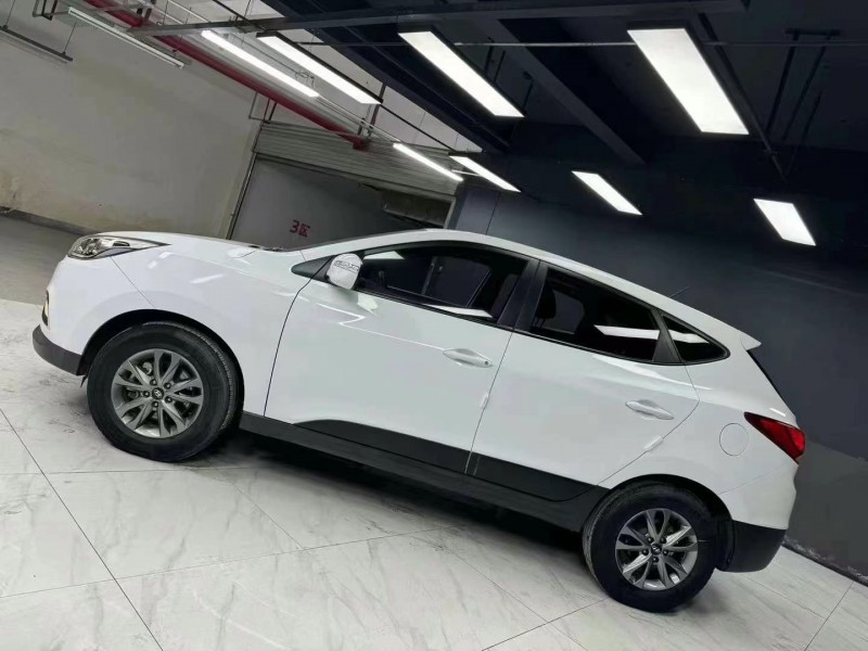 成都17年现代ix353