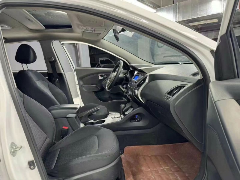 成都17年现代ix357