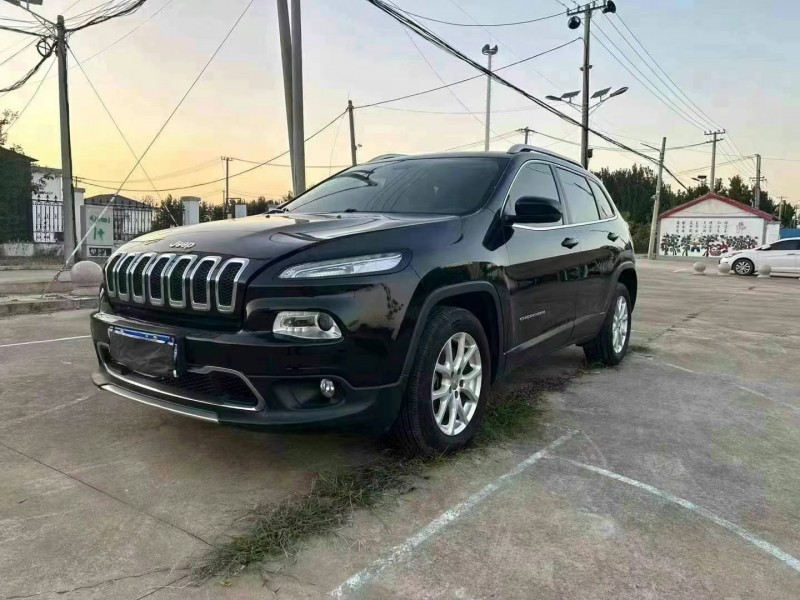 徐州18年Jeep自由光2