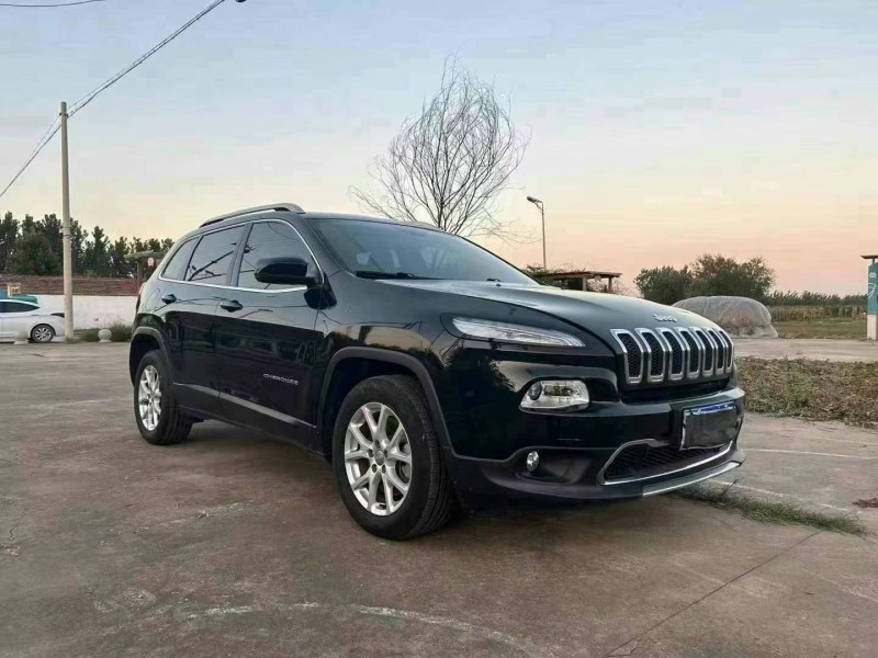 徐州18年Jeep自由光3