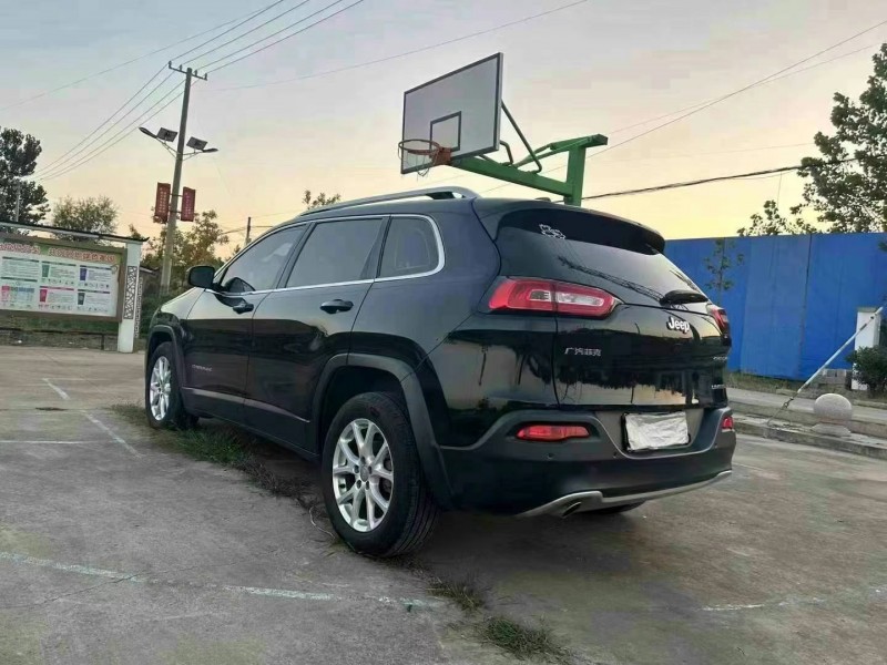 徐州18年Jeep自由光7