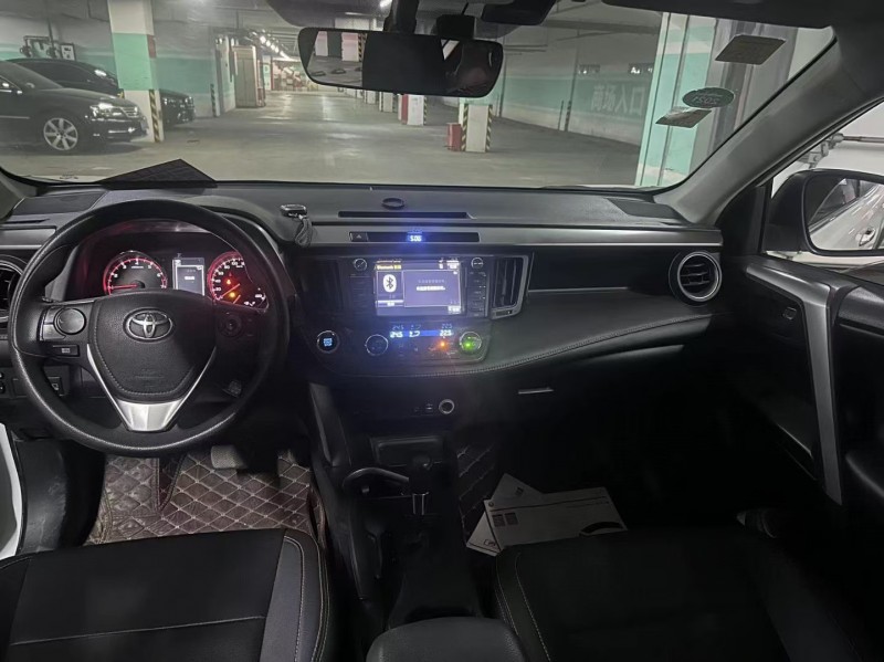 蘇州19年豐田RAV46