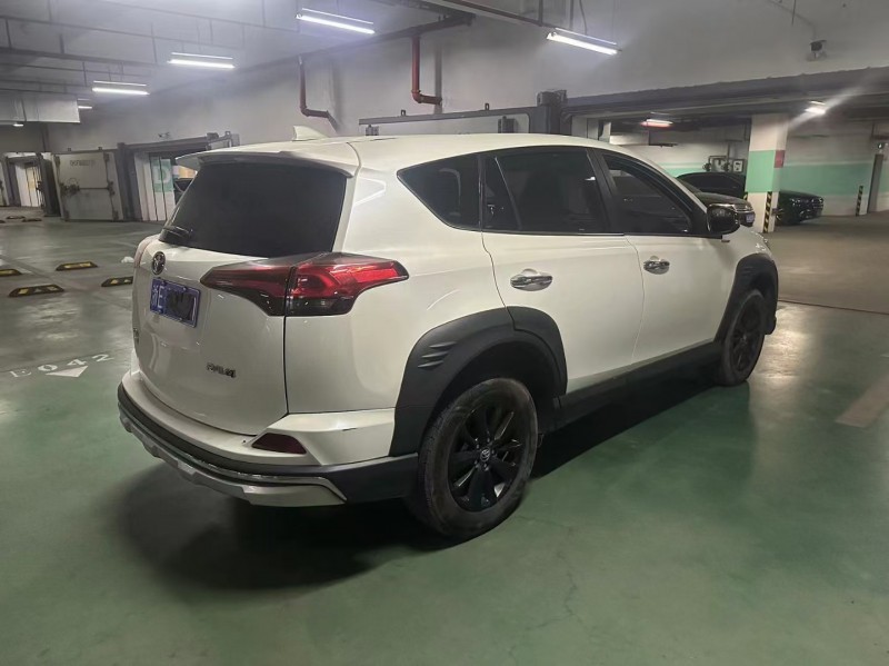 蘇州19年豐田RAV48