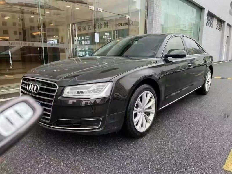 广州17年奥迪A8L2