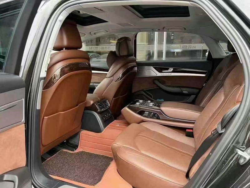 广州17年奥迪A8L4