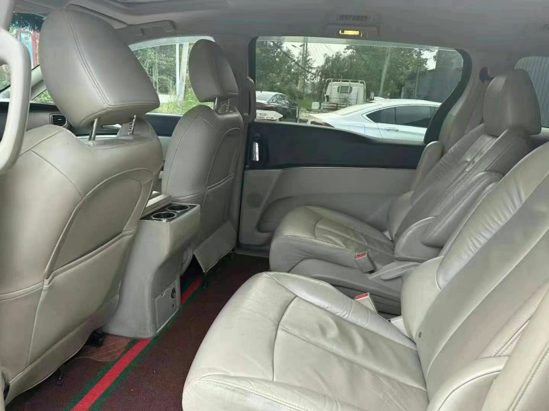 徐州18年别克GL84