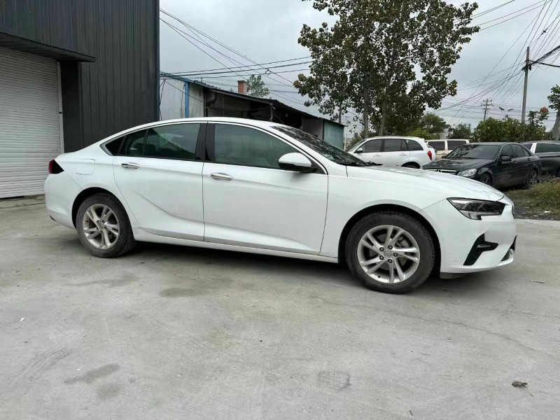 徐州20年别克君威3