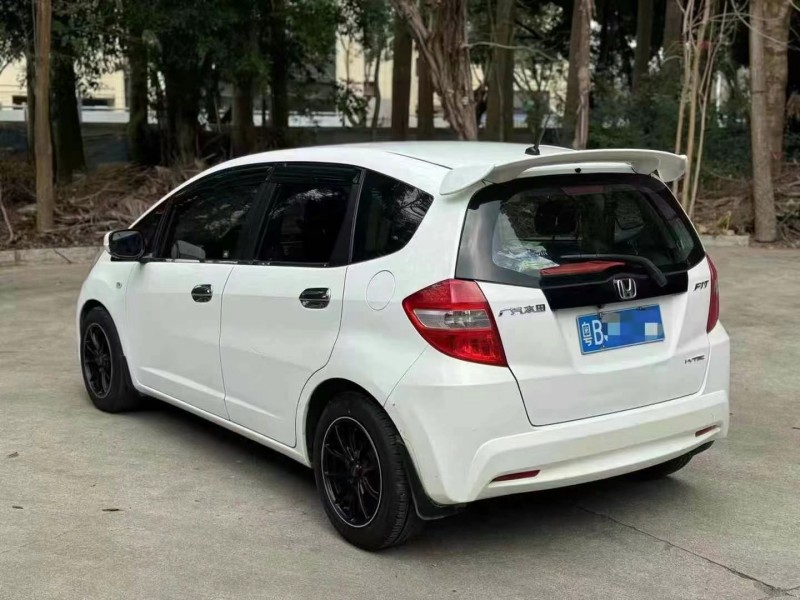 广州14年本田飞度6