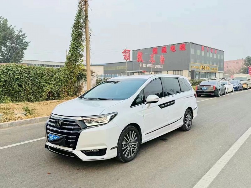 济宁24年本田艾力绅2