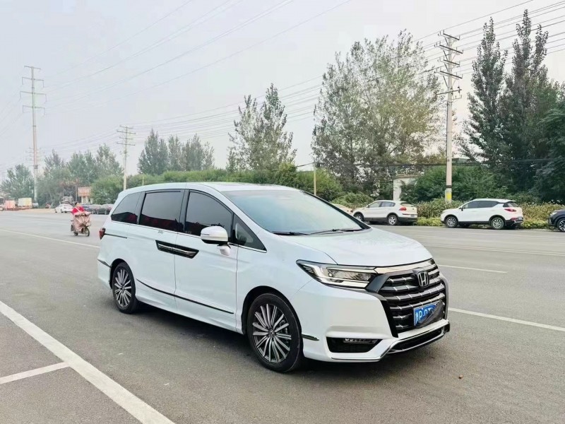 济宁24年本田艾力绅3