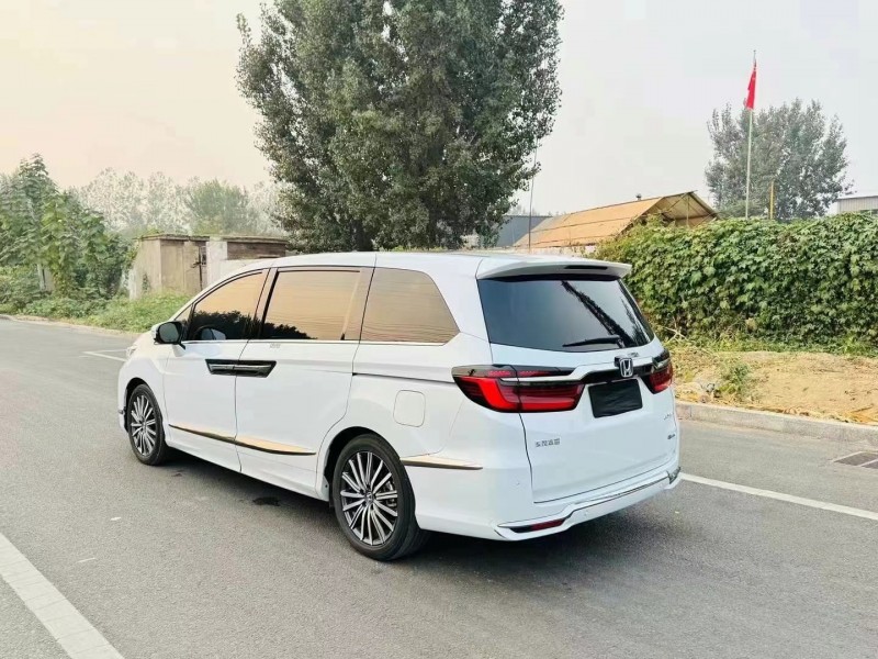 济宁24年本田艾力绅5