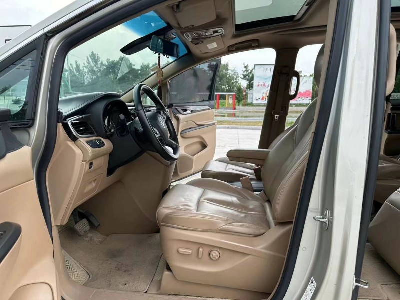 徐州17年别克GL83