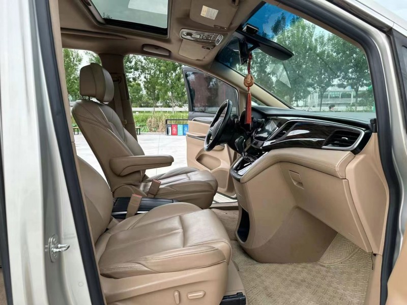 徐州17年别克GL85