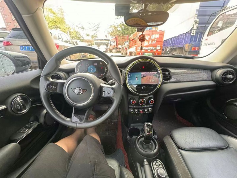 廣州21年MINICooper8