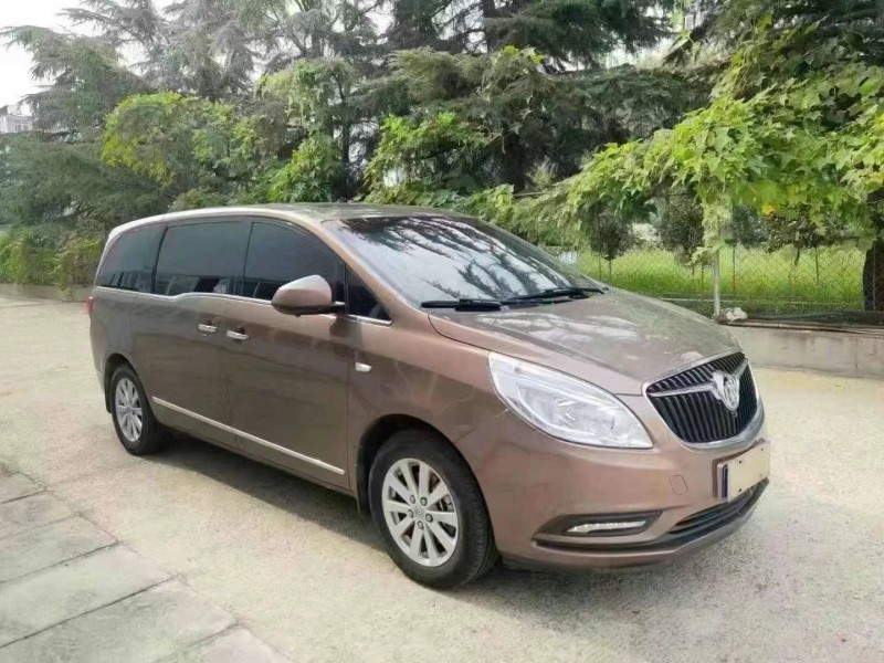 济宁19年别克GL85