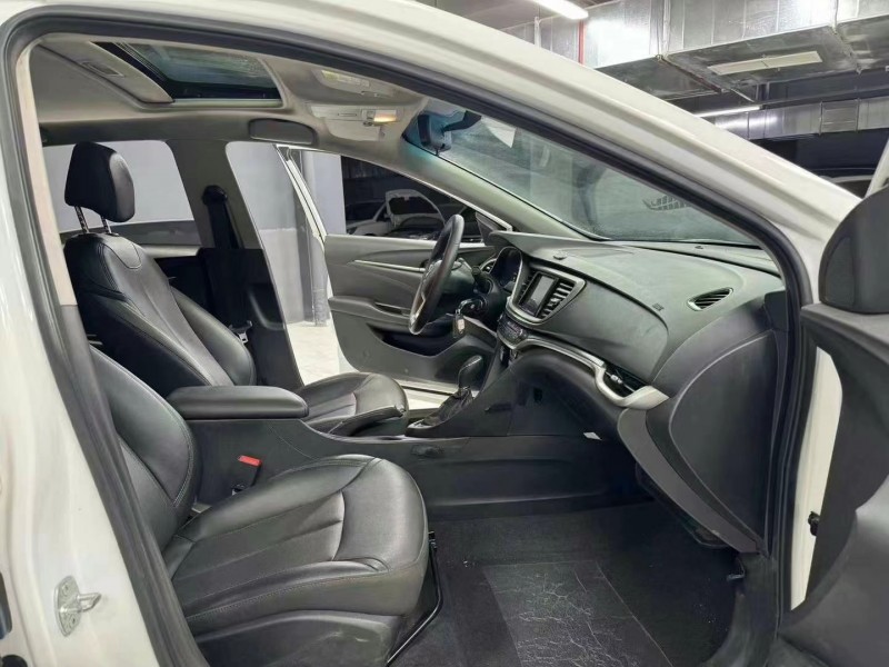 成都22年别克英朗5