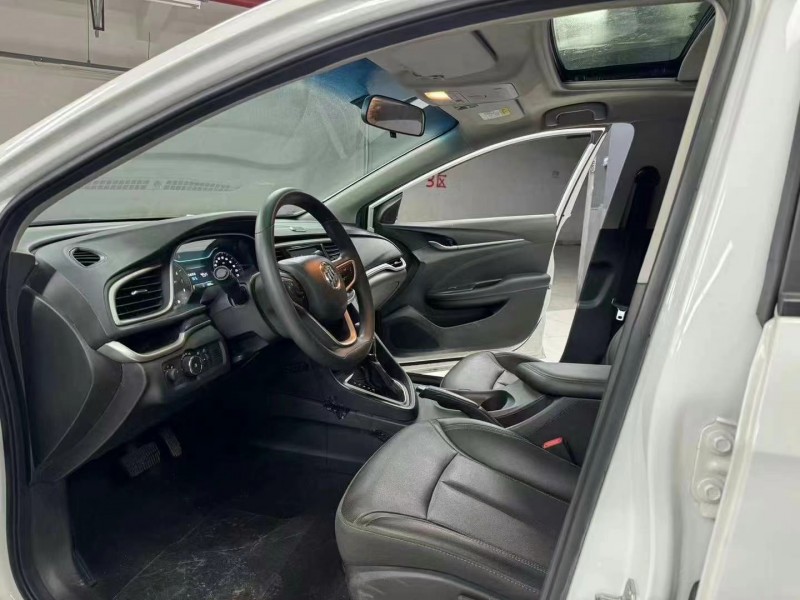 成都22年别克英朗6