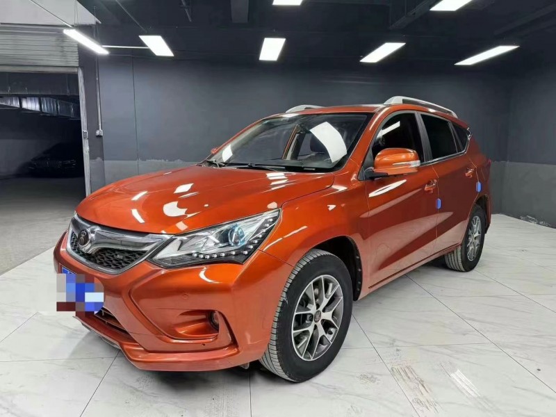 成都17年比亚迪宋2