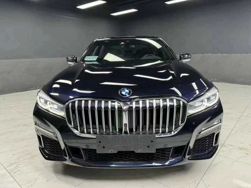 成都19年宝马7系1