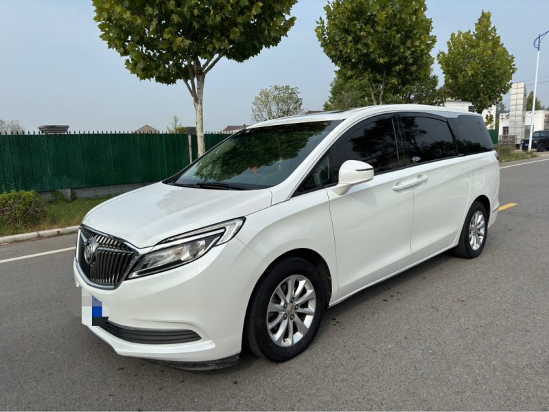 盐城17年别克GL82