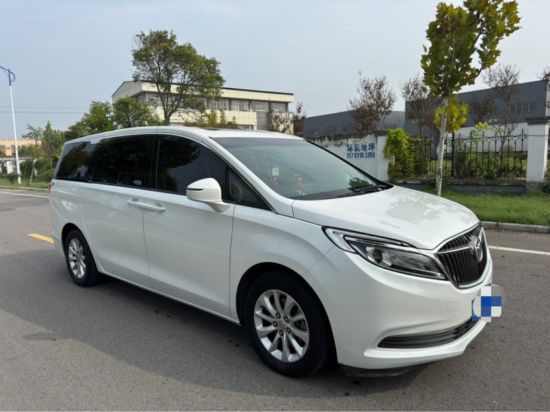 盐城17年别克GL83