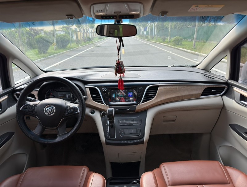 盐城17年别克GL88