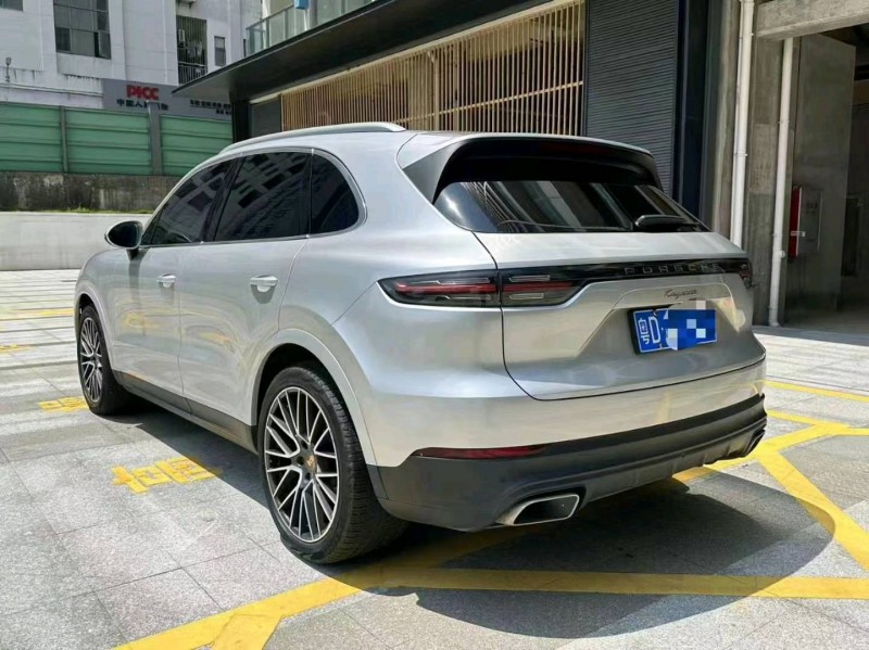 深圳21年保时捷卡宴7