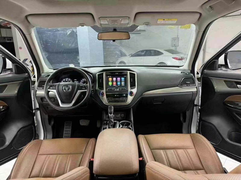 成都17年长安汽车CS956