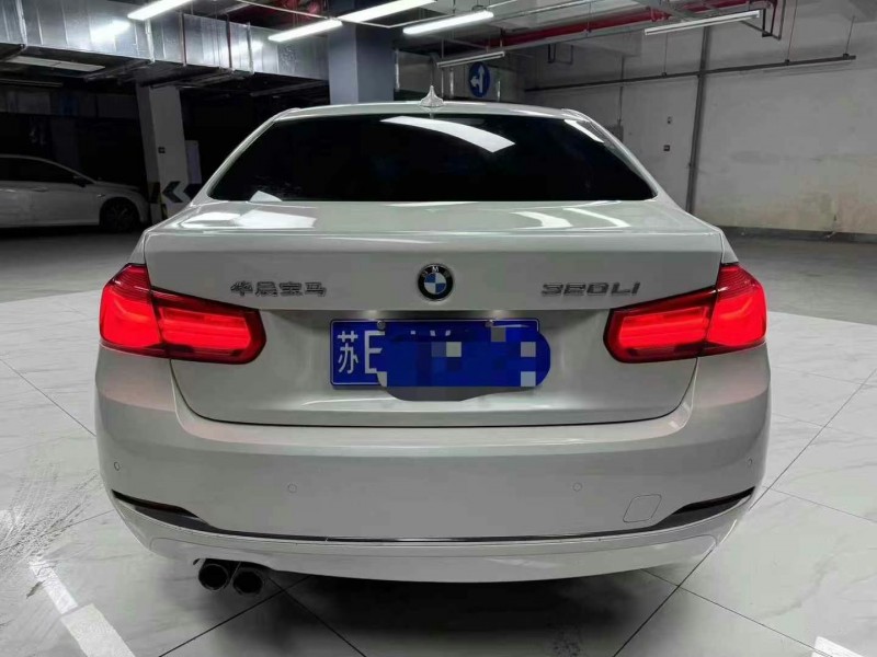 成都17年宝马3系3