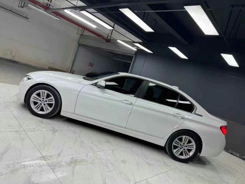 成都17年宝马3系4