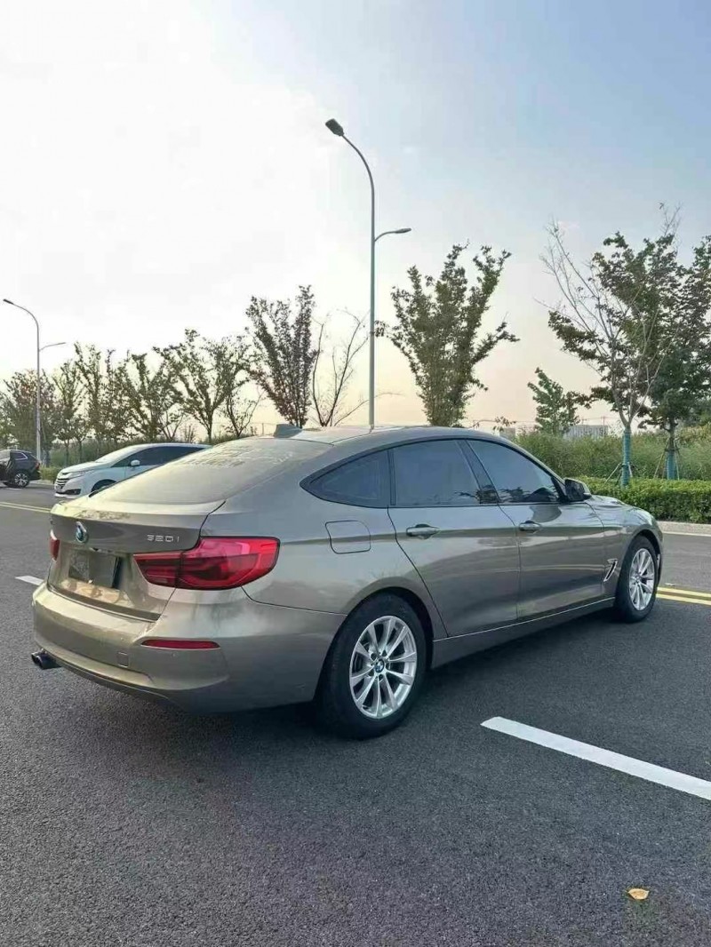 徐州17年宝马3系GT8