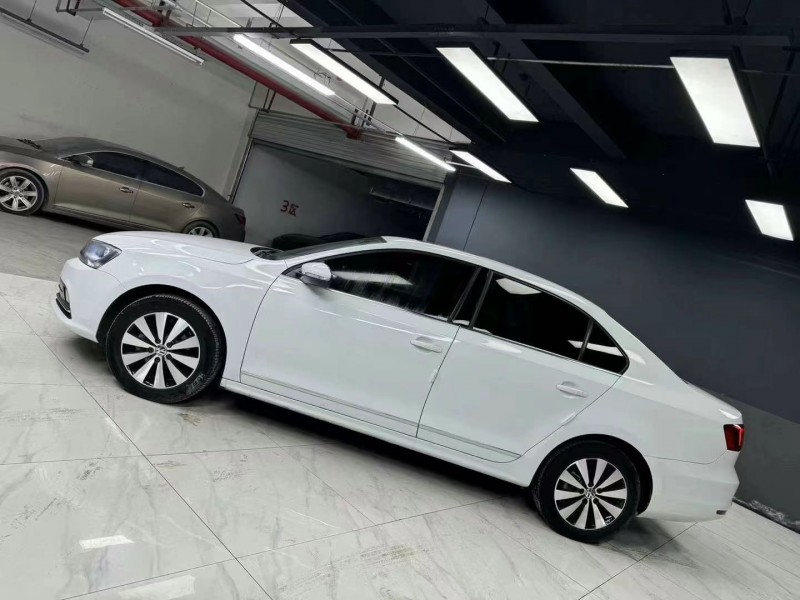 成都18年大众速腾4