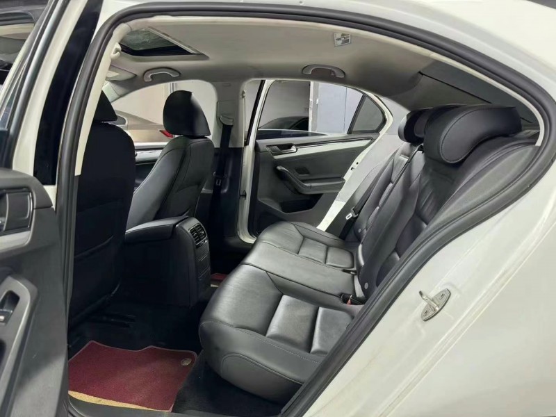 成都18年大众速腾9