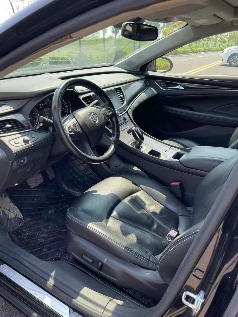 徐州18年别克君越6