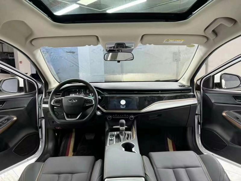 成都24年奇瑞艾瑞泽8