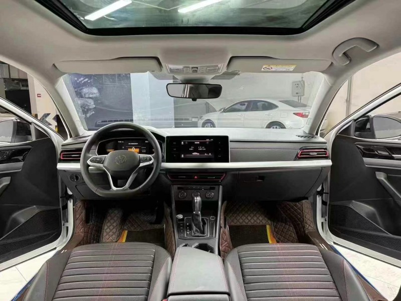 成都23年大众朗逸8